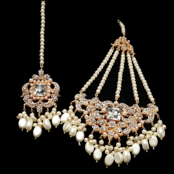 Indian bridal jewelry set - Picture 2 of 2